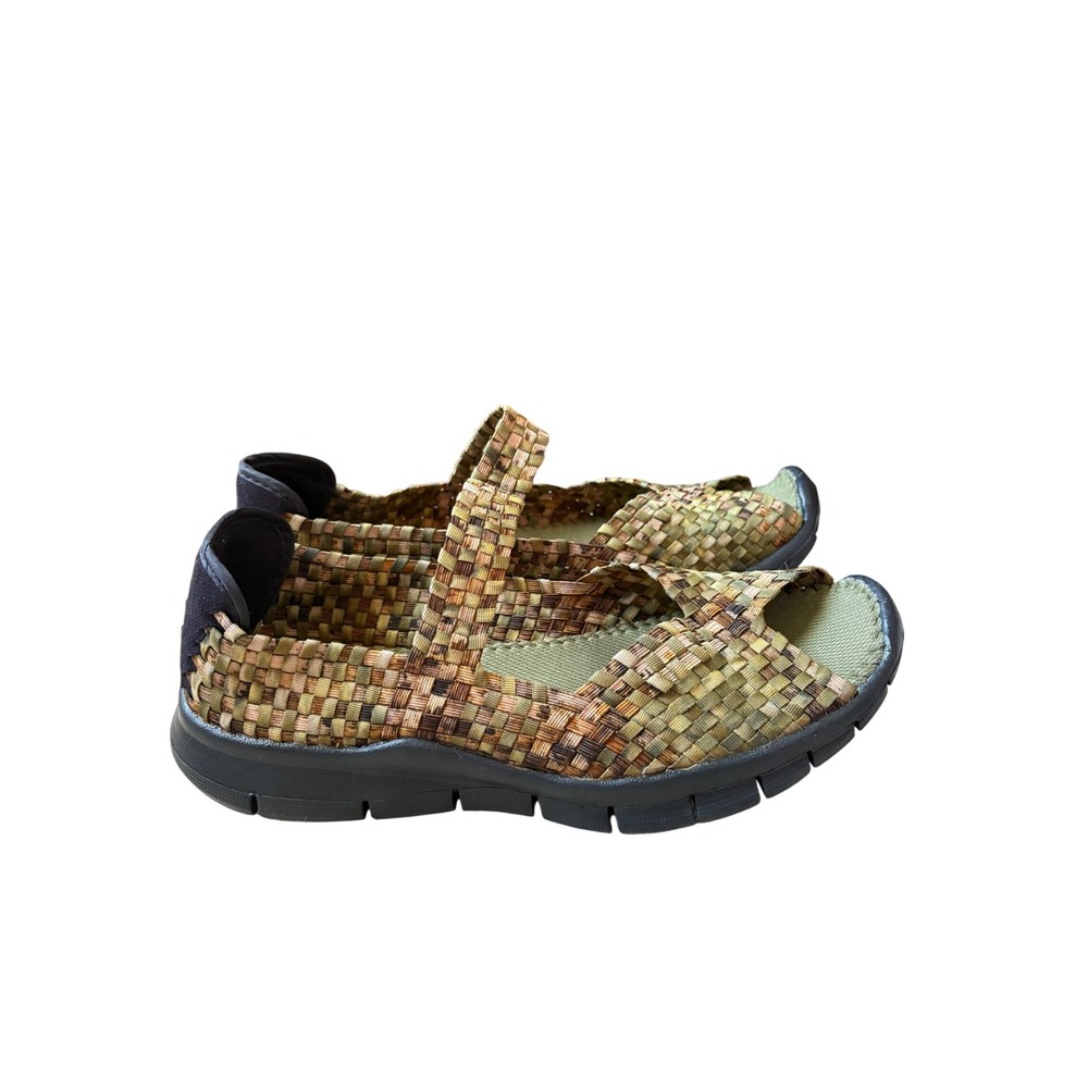 NEW Bernie Mev Womens Catwalk Woven Mary Jane Peep‎ Toe Sandals Camo Green